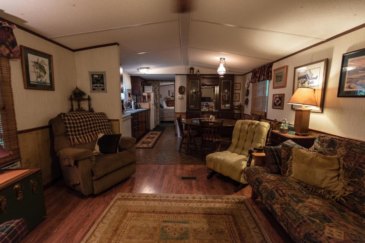 Wolf Creek Farm B&B And Motorcycle Manor At Wolf Creek Farm, Llc Ararat Eksteriør billede